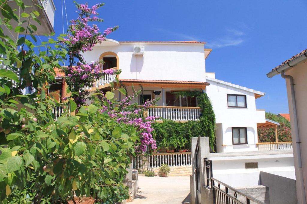 Apartment Sali 8174A מראה חיצוני תמונה